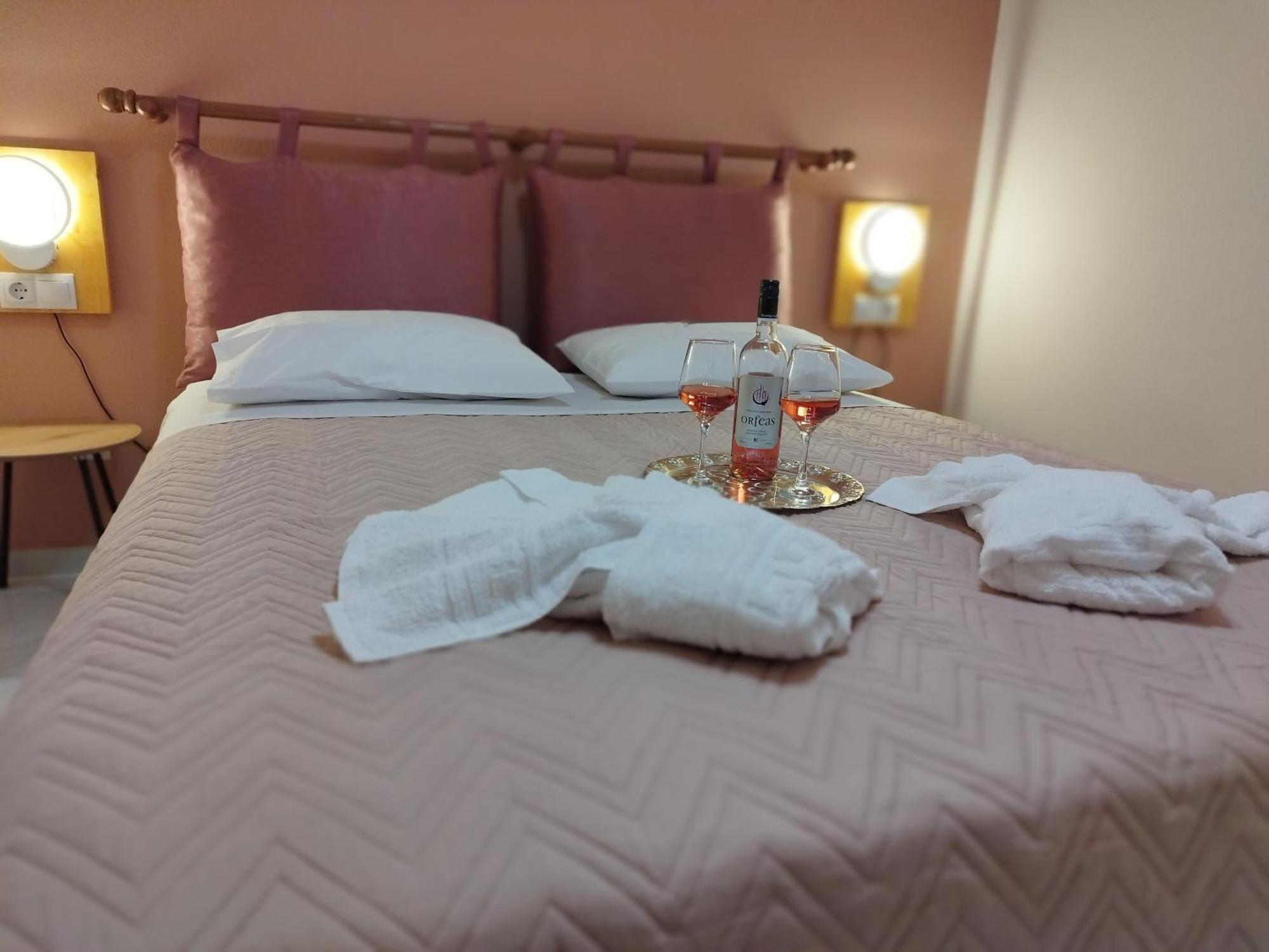 Aegean Suites Keramoti  Eksteriør billede